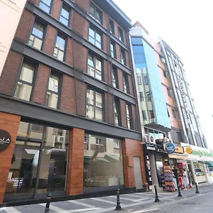 Moja Hotel
